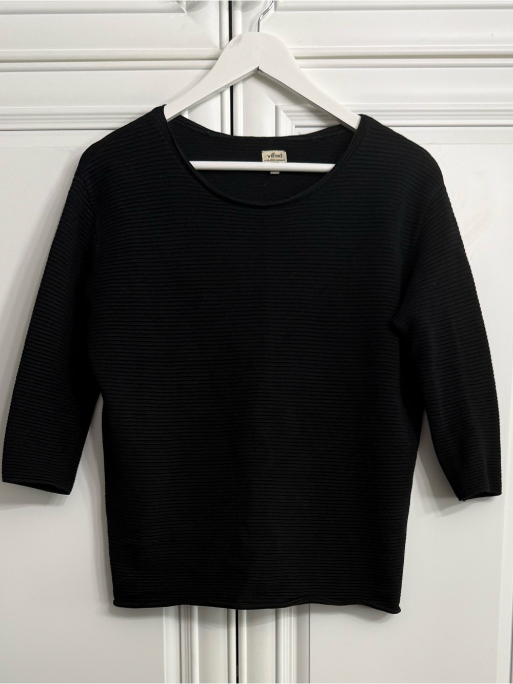 Aritzia Wilfred Silk & Cashmere Black Horizontal Ribbed Crewneck Sweater Size XS